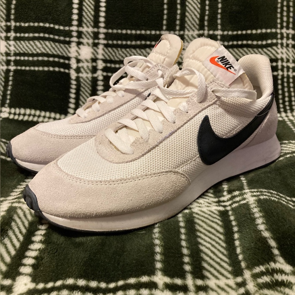 Men’s Nike Waffle Trainer 2. Size 9.5